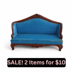 VINTAGE Victorian Couch Doll House Furniture